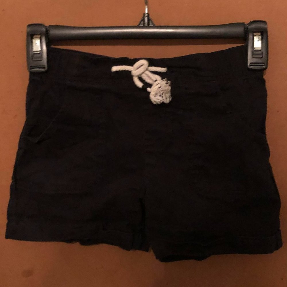 Wonder Nation size M (7-8) black short with white strings